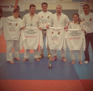 5 judokas. Dos Oros, Dos Platas y Un Bronce