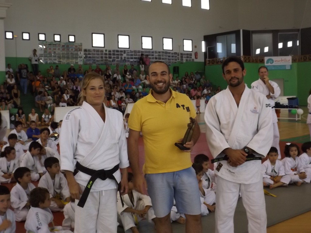 20. DANIEL MESA CON LA FAMILIA DEL JUDO